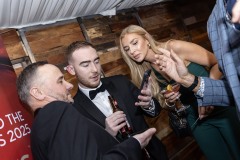 003A1652_0010_003A1774