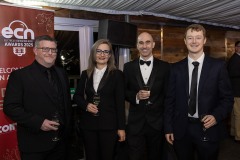 003A1652_0015_003A1756