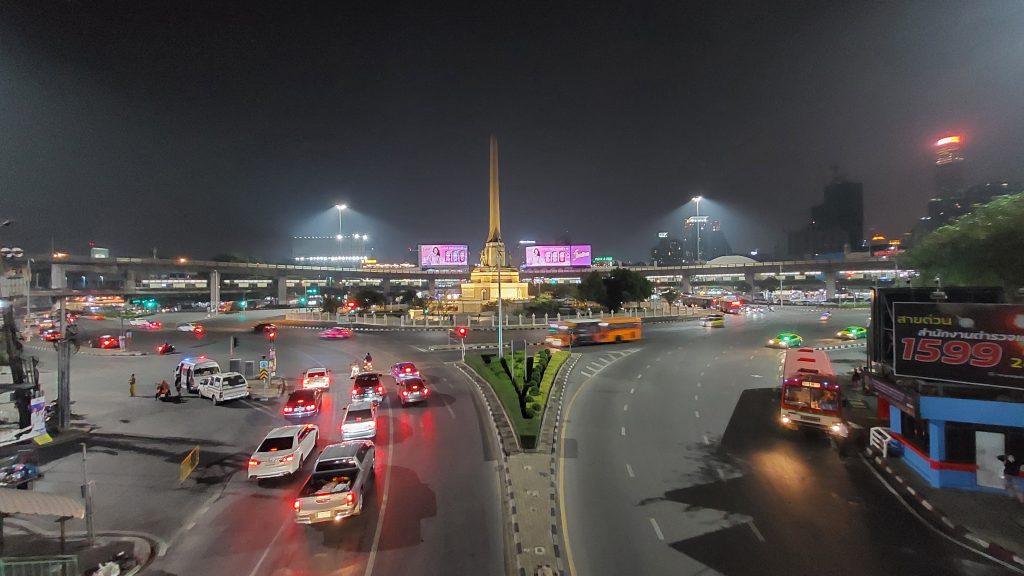 Energy-efficient LED solution transforms Bangkok's landmark roundabout