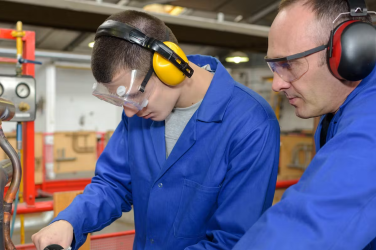 One in five UK tradespeople suffer hearing problems due to work