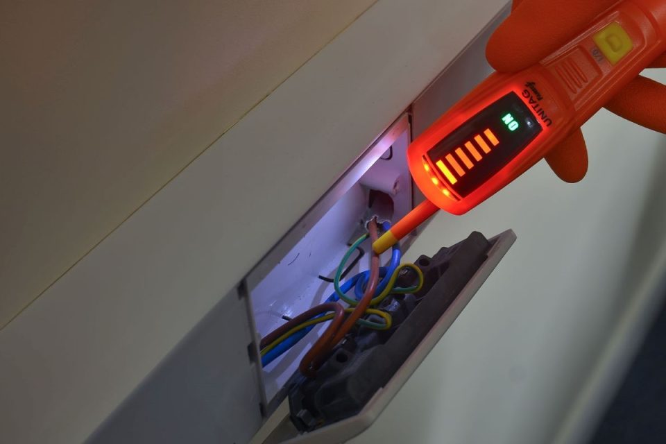 PENTA UKI introduces new unipolar voltage detector - Electrical ...