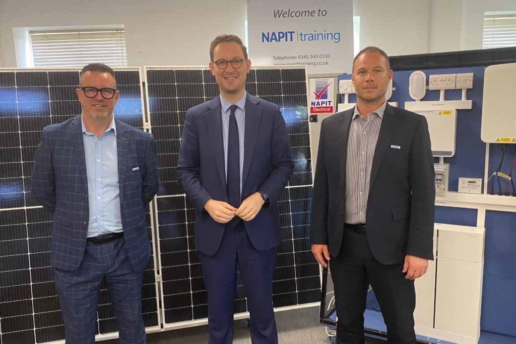 Darren Jones MP visits centre training electricians in Bristol