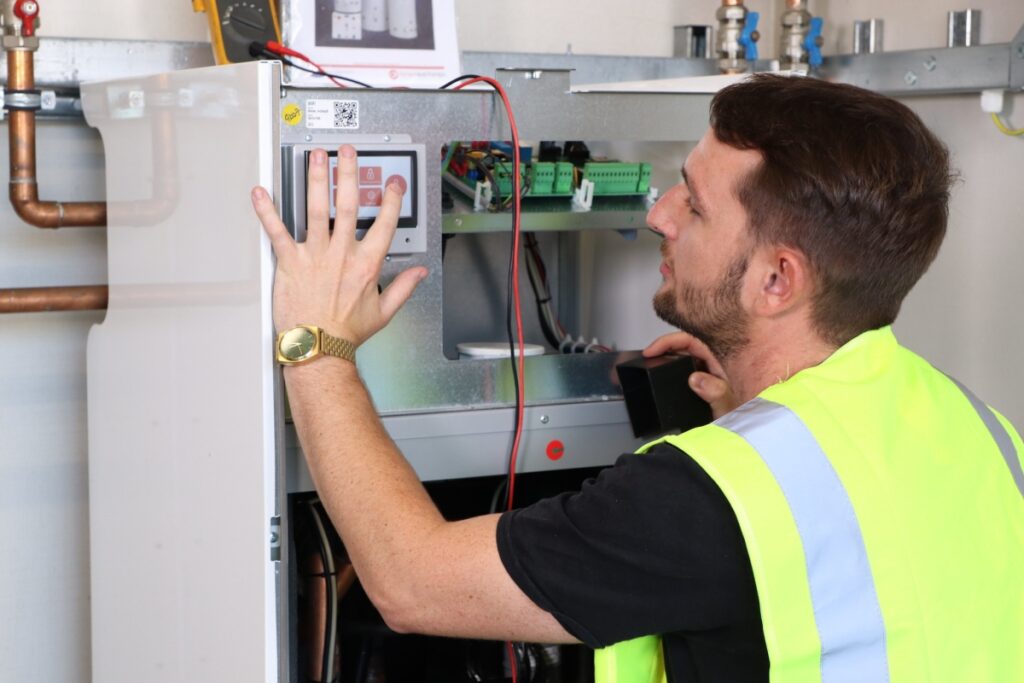 Sureserve and Kensa join forces for low-carbon heating
