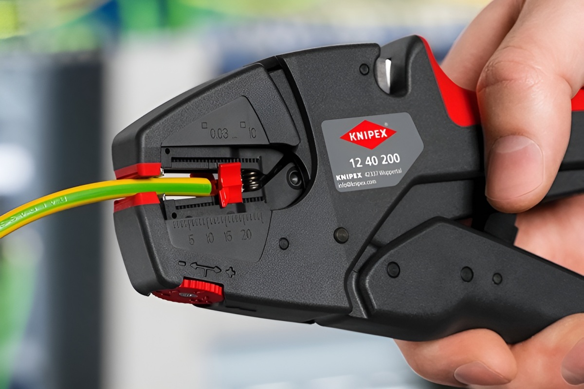 Cable strippers from KNIPEX