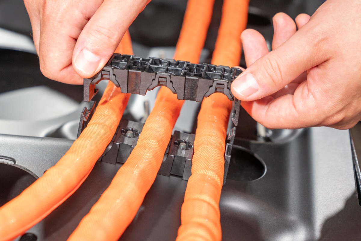 HellermannTyton upgrades its High Voltage Cable Clamp