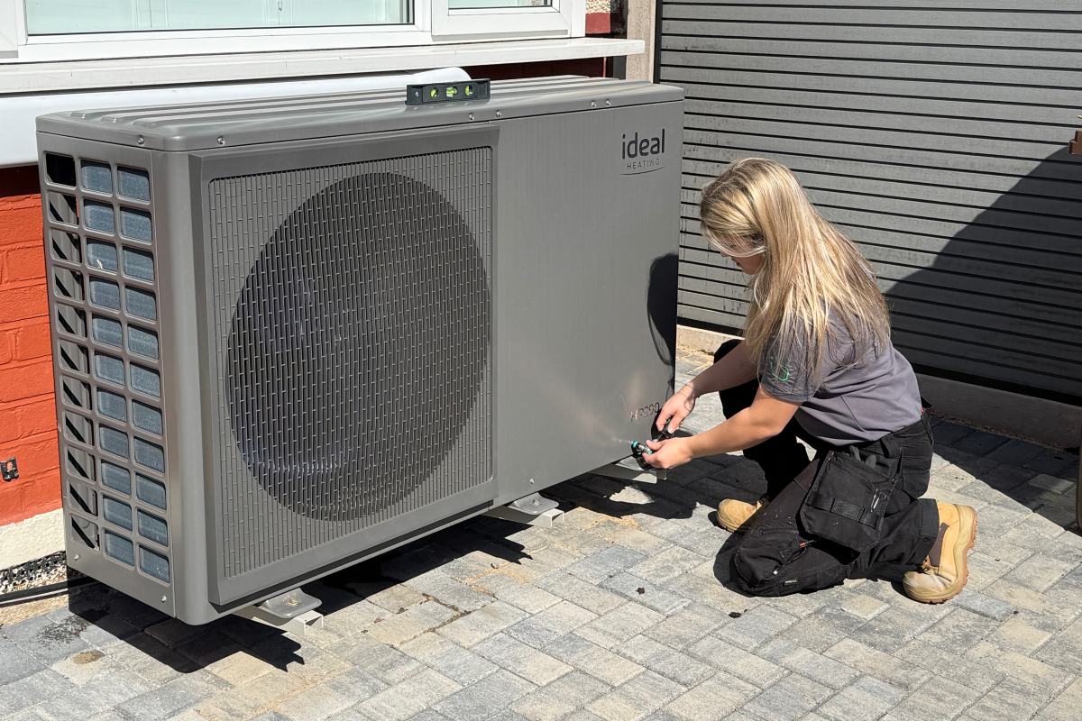 UK heat pump training surges despite barriers to upskilling
