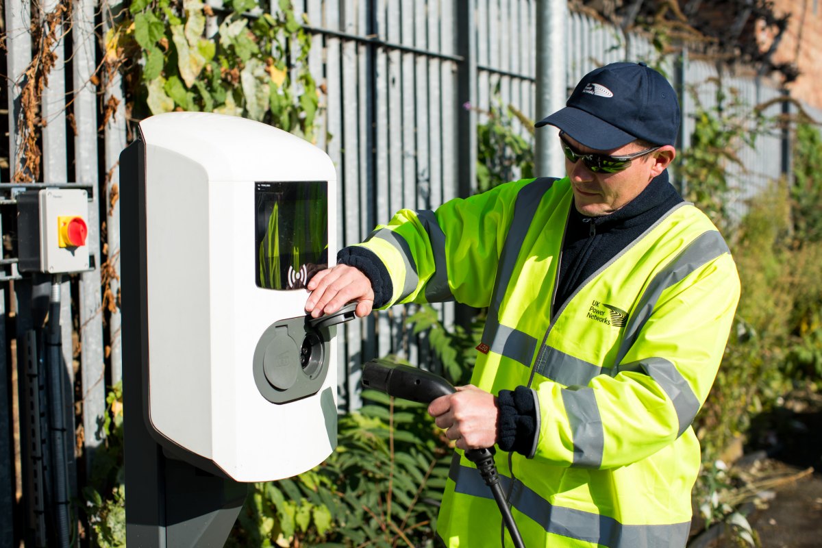 UK Power Networks secures 100% low-carbon flexibility tender