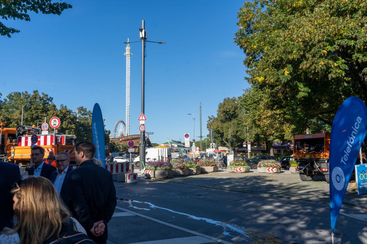 CU Phosco installs smart poles to boost 5G ahead of Oktoberfest