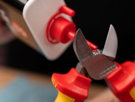 KNIPEX shares guidance on maintaining VDE tools