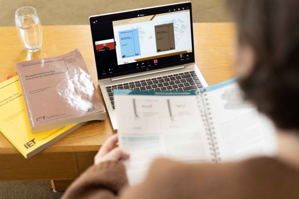 NICEIC offering discount on e-learning courses