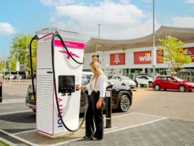 IONITY opens ultra-rapid charging EV site at London’s Greenwich Shopping Park