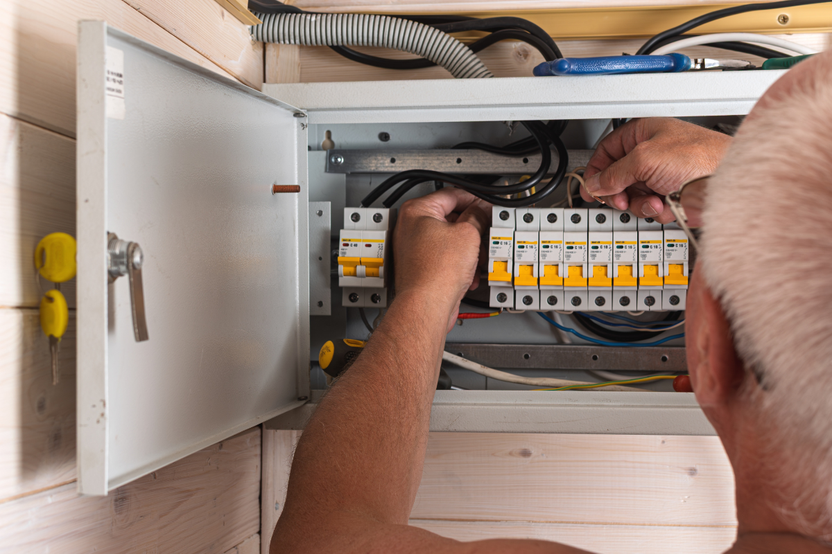 Electricians, electrician