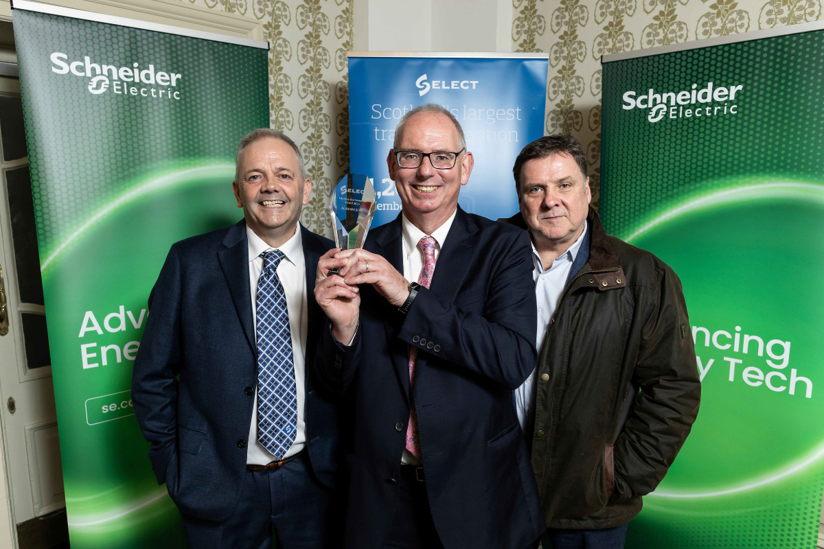 SELECT President Darren Crockett, Alan Wilson and Neil MacEachern of Schneider Electric 2.jpg