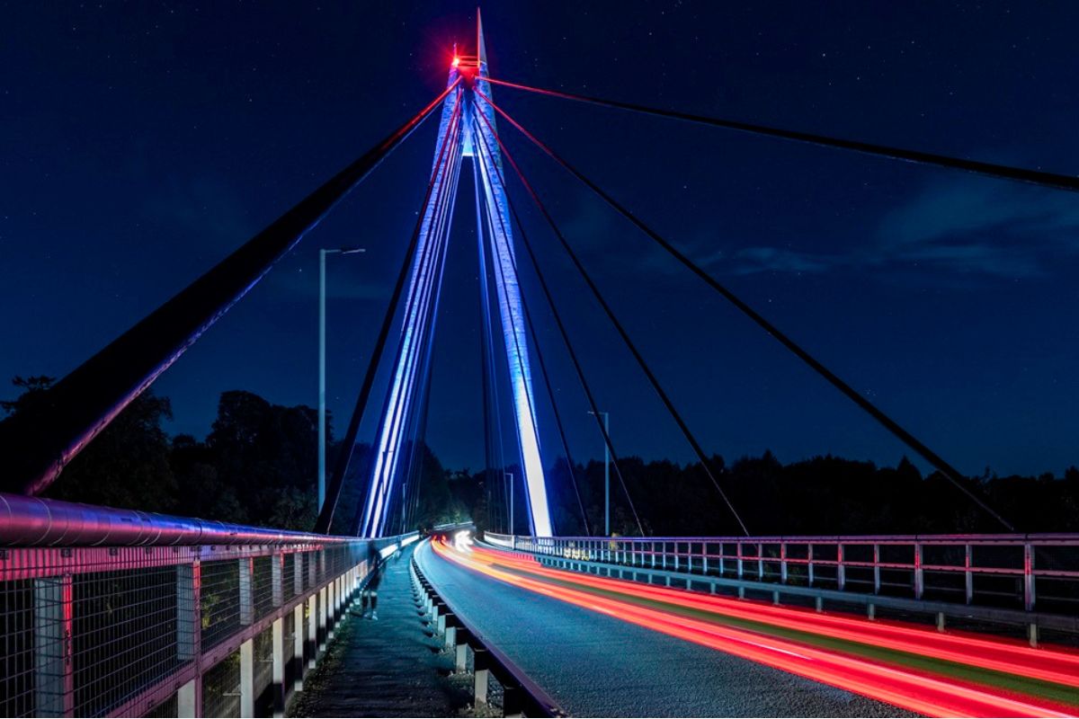 Thorn Lighting Glenrothes White Bridge